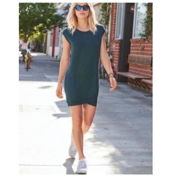 Athleta Criss Cross Hem Dress Muscle Sleeves Navy Blue - Picture 1 of 12
